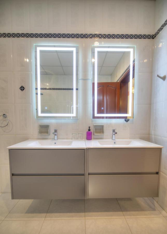 Beautifully Furnished Seafront 4 Bedrooms Goslm-4 Sliema Exterior photo